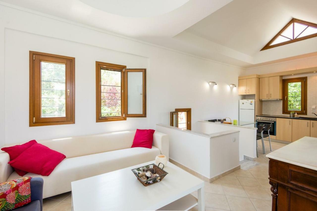 Villa Modern House à Ierissos Extérieur photo